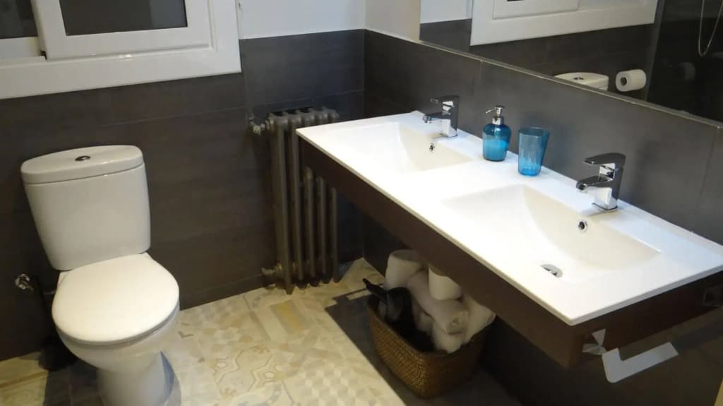 Hostal El Ninot - photo 19