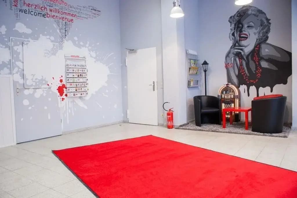 Hostel Die Etage East - photo 3