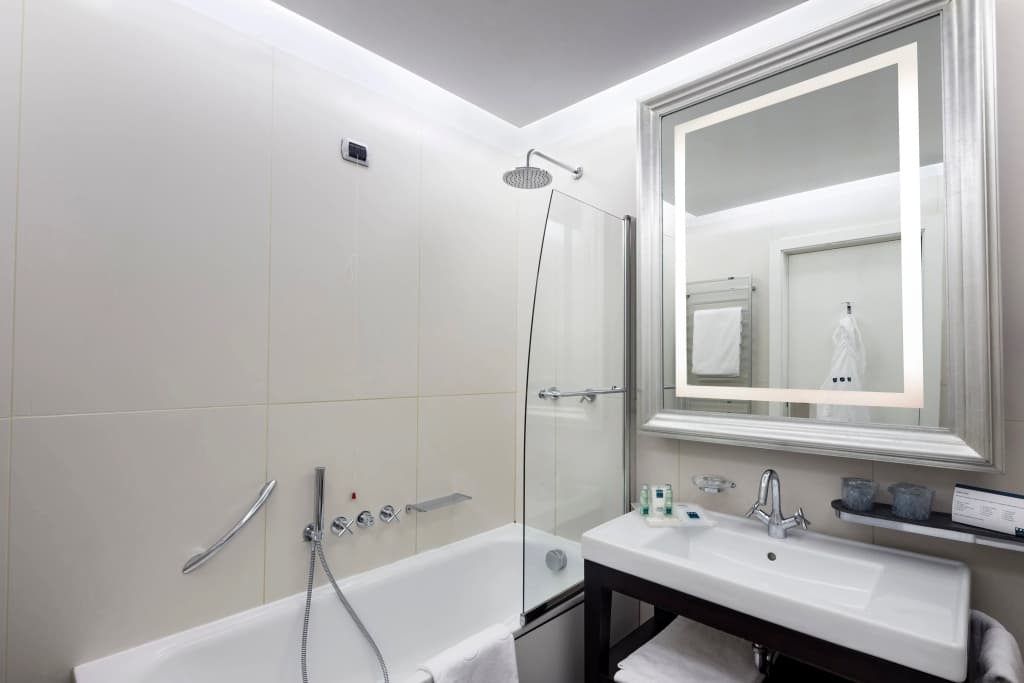 UNA Hotels Cusani Milano - photo 9