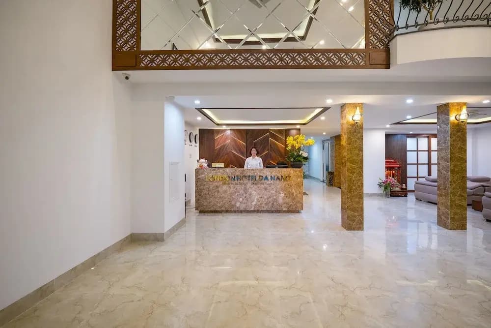 London Hotel and Apartments Da Nang - photo 2