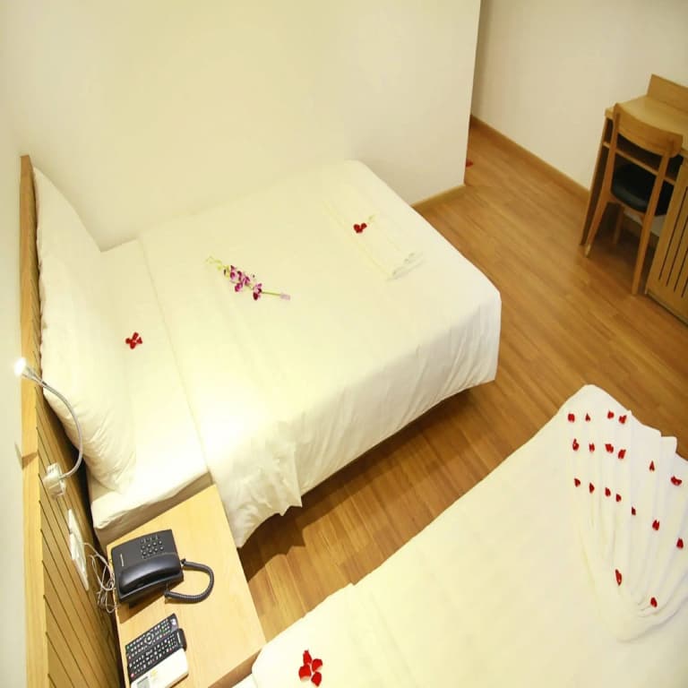 Nirvana Hotel - photo 7