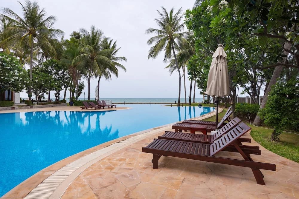 Baan LonSai Beachfront Condominium - photo 14