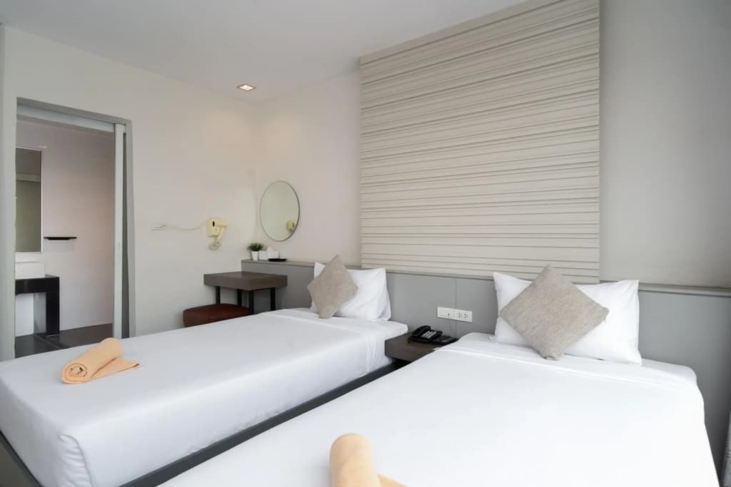 Leenova Hotel - photo 3