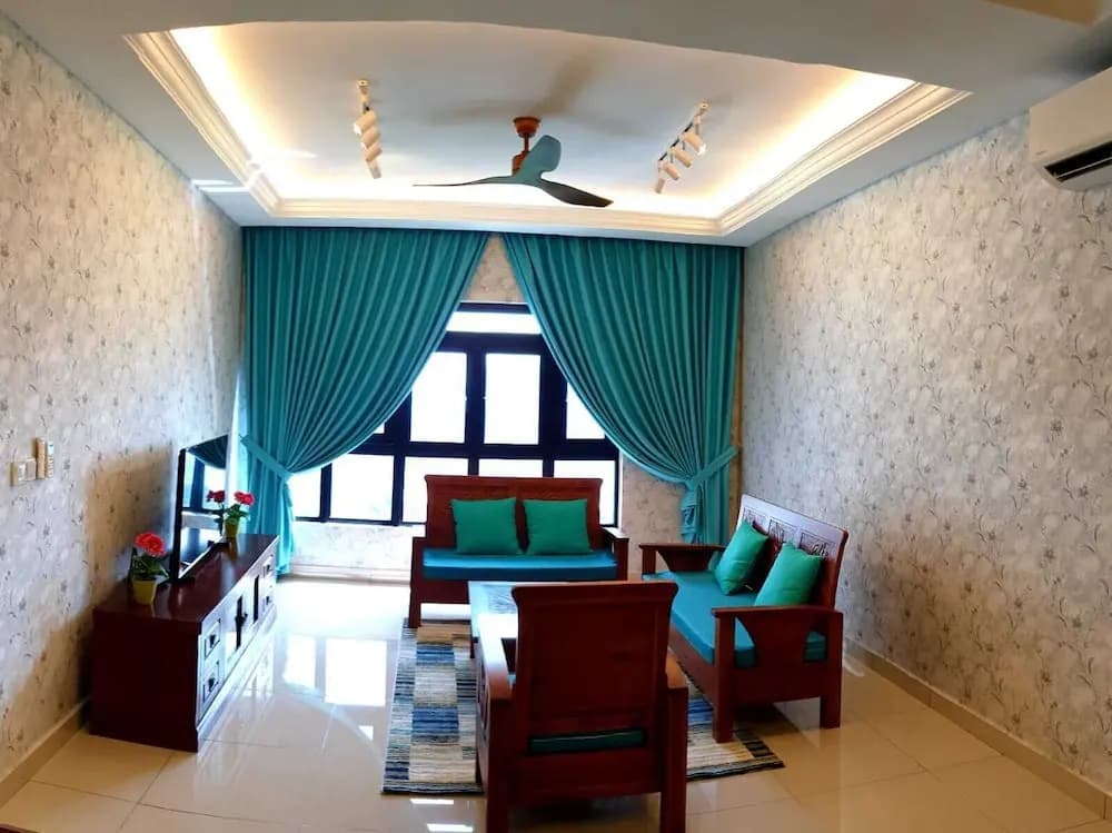 Homestay Meridin - photo 4