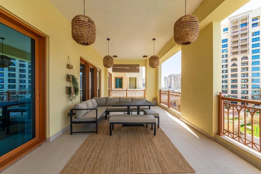 Maison Privee - Exclusive Apt with Seafront Views over Palm Jumeirah - photo 9