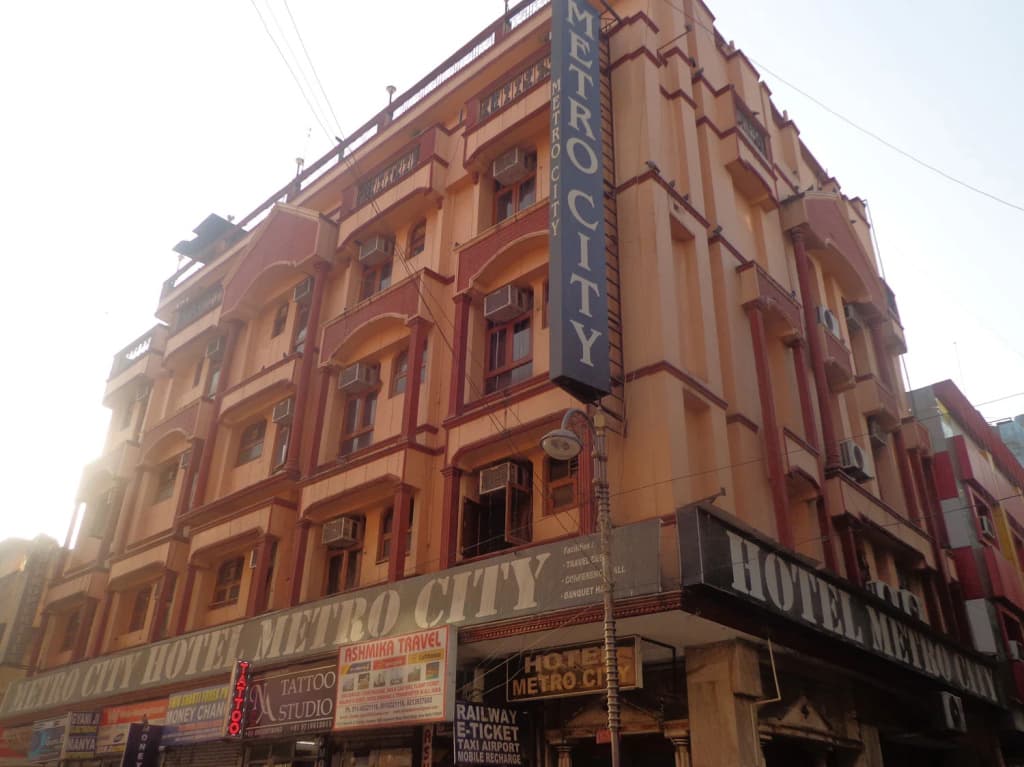 Hotel Metro City - main photo