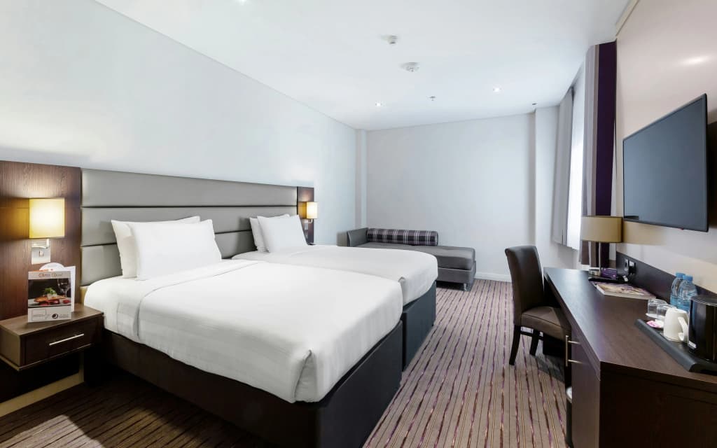 Premier Inn Doha Airport Hotel - photo 4