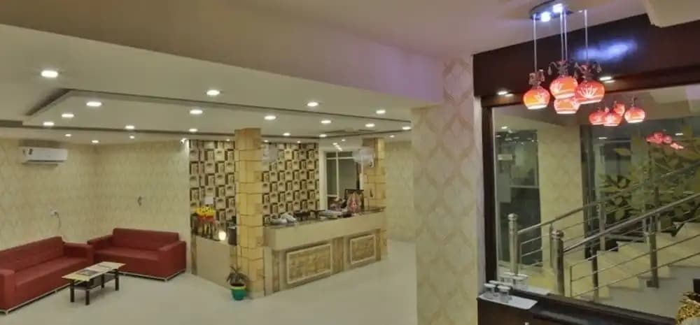 Hotel KNK International - photo 19