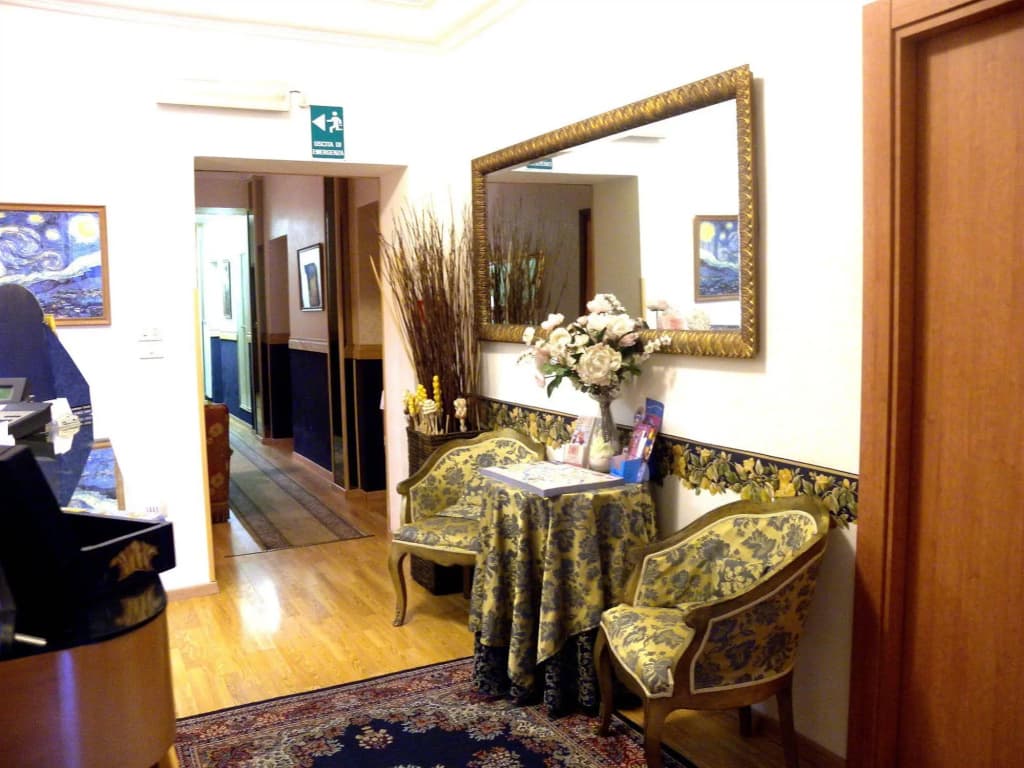 Hotel Margaret - photo 2
