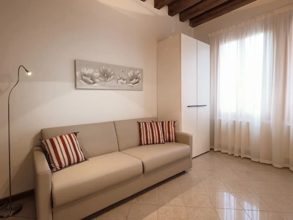 Venice Style Apartments - photo 24