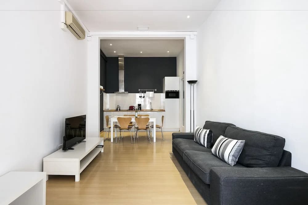 Uma Suites Eixample Barcelona - photo 2