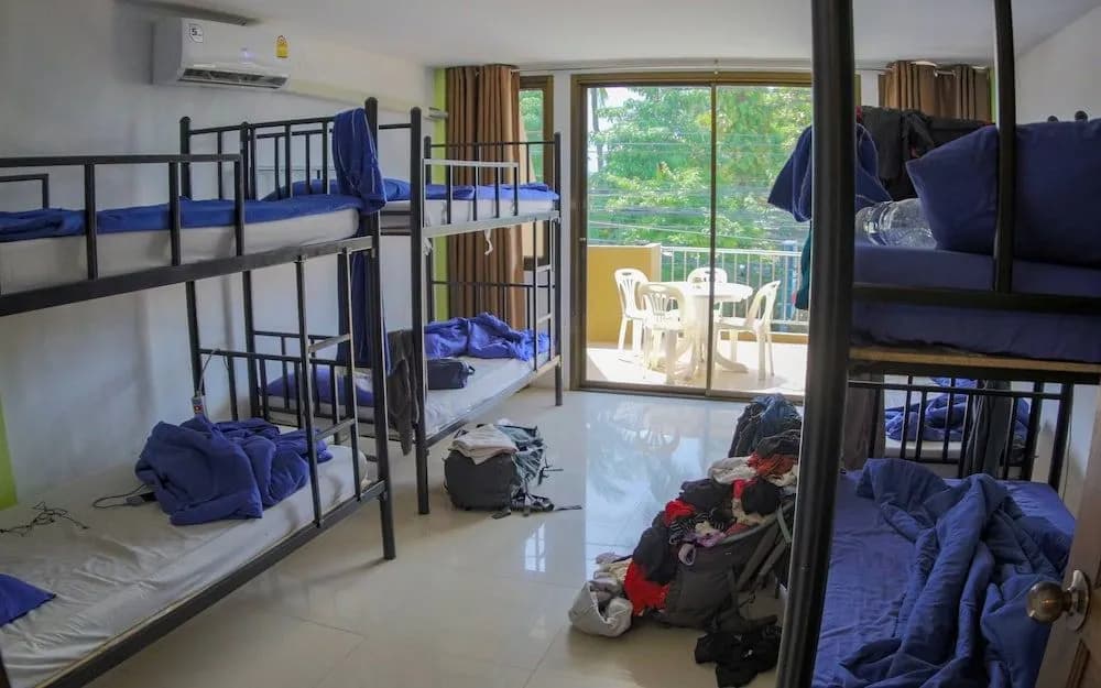 P & T Hostel - photo 6