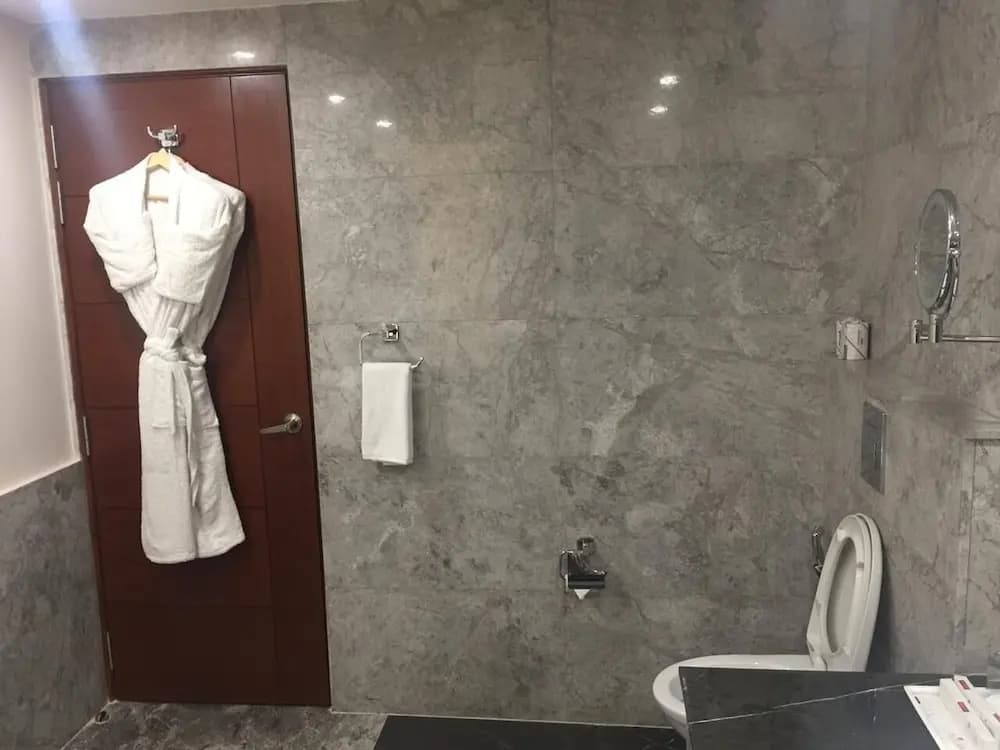 Hotel LA - photo 8