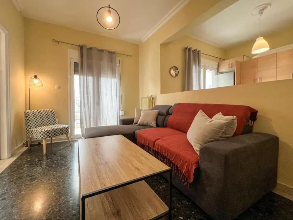 Chiou Spacious 90sqm apt in Athens - photo 4