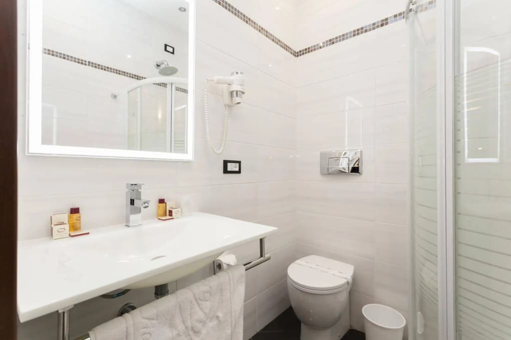 Hotel Fiorella Milano - photo 8