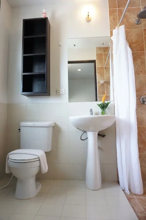 Phompassorn Apartment - photo 8