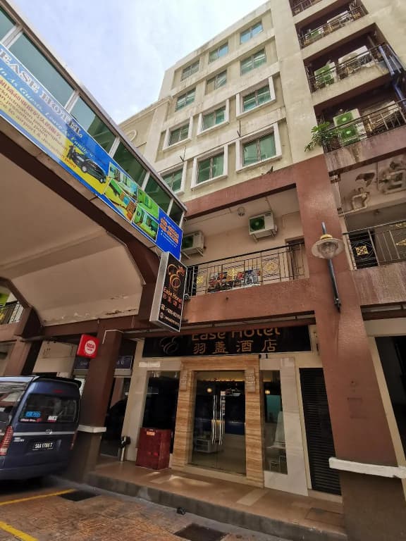 Ease Hotel - main photo