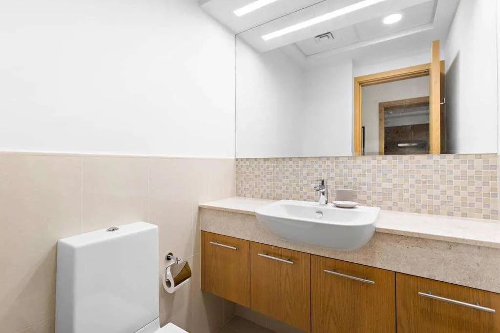 Silkhaus Bellevue Towers - photo 7