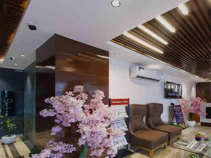 HR Grand Hotel - photo 25