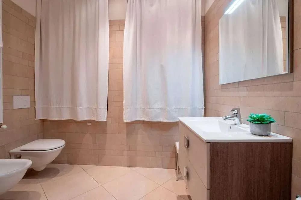 The Arsenal Large Apartment - photo 7