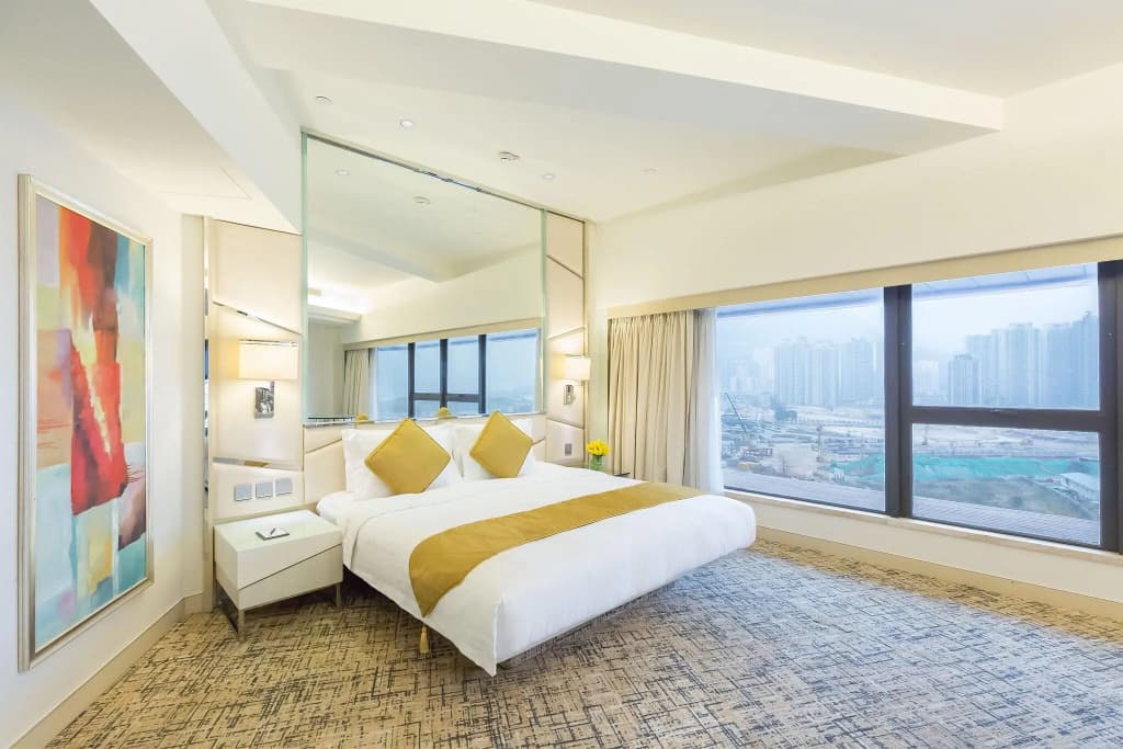 Regal Oriental Hotel - photo 30