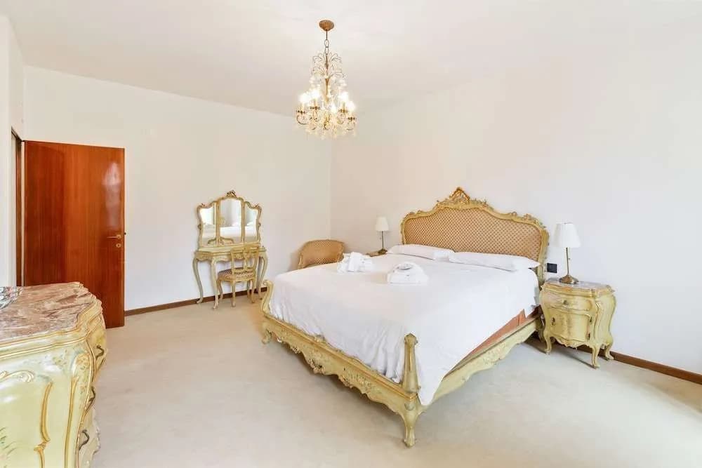 Venice Castello Elegant Apartment - photo 6