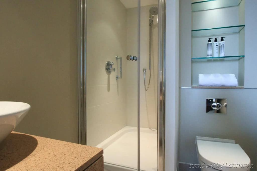 Hyatt House London Stratford - photo 9