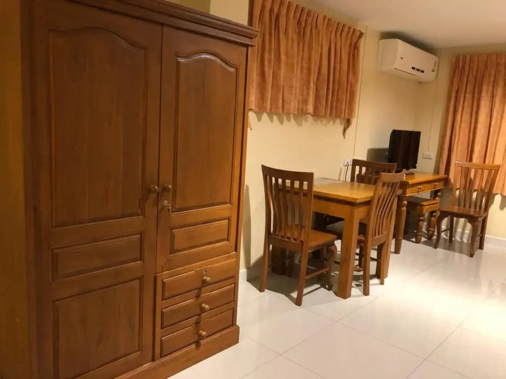 Naithon Beach Service Apartment - photo 4