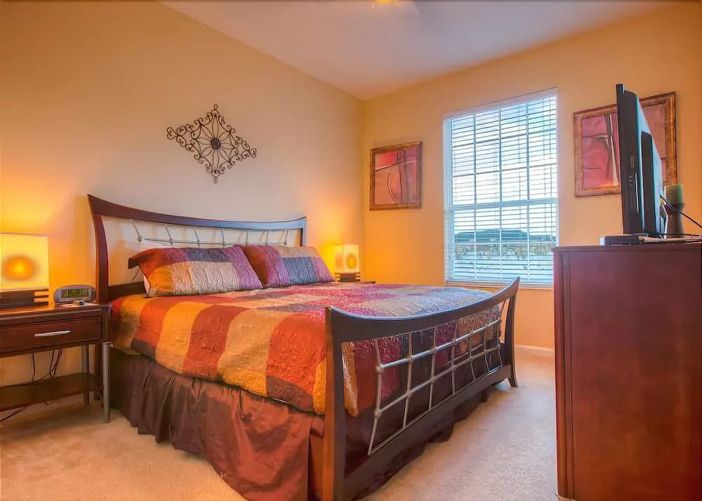 Lakeside Retreat - photo 6