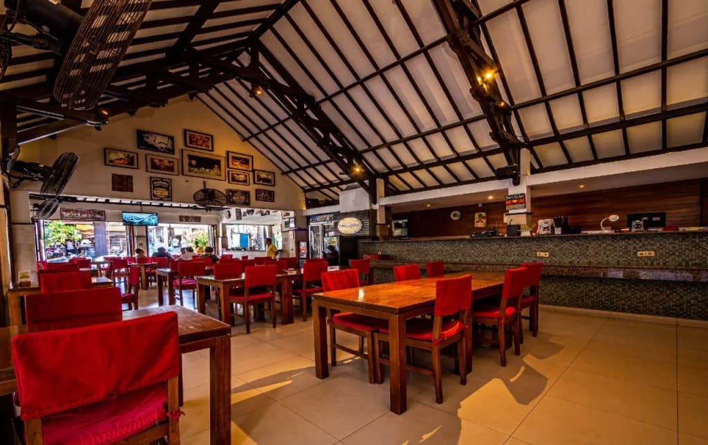 Yulia Beach Inn Kuta - photo 21