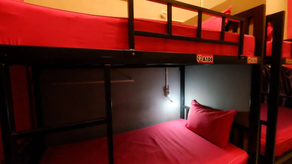Let It Bee Econo Hostel - photo 4