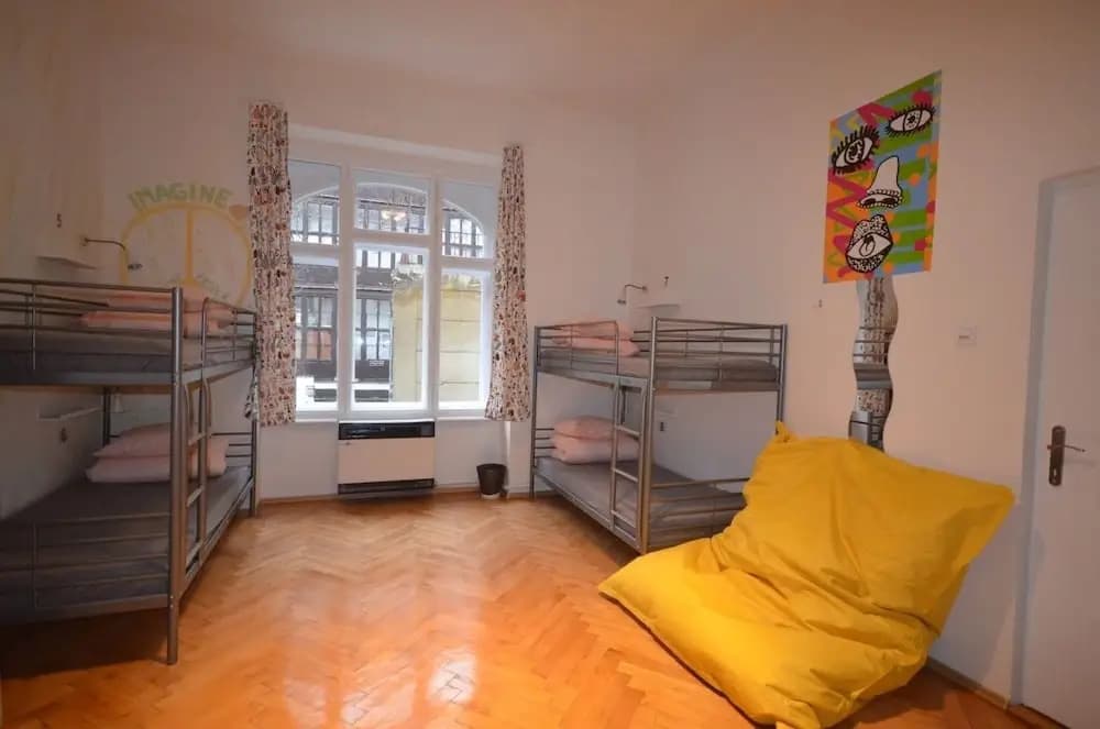 Travel & Joy Hostel - photo 6