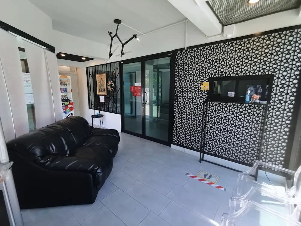 Star Sukhumvit by OYO Rooms - photo 11