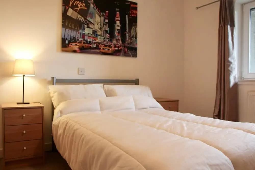 Spacious 2 Bedrooms Apartment in Strada Complex - photo 3