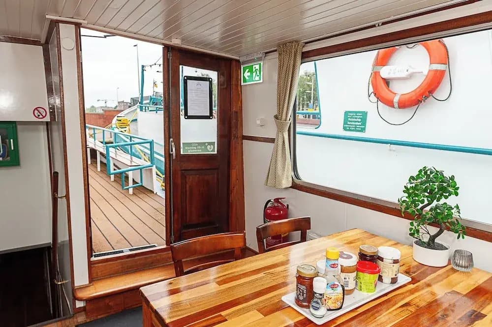 The Cabin at MPS Noorderzon - photo 48