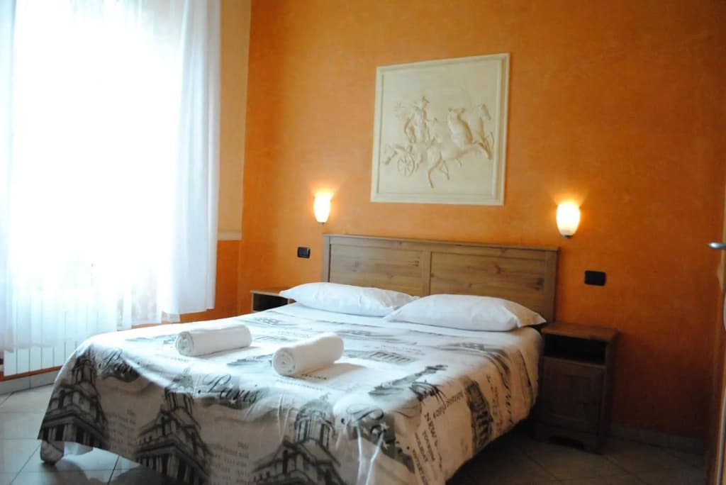 Gladiator Rooms - photo 2