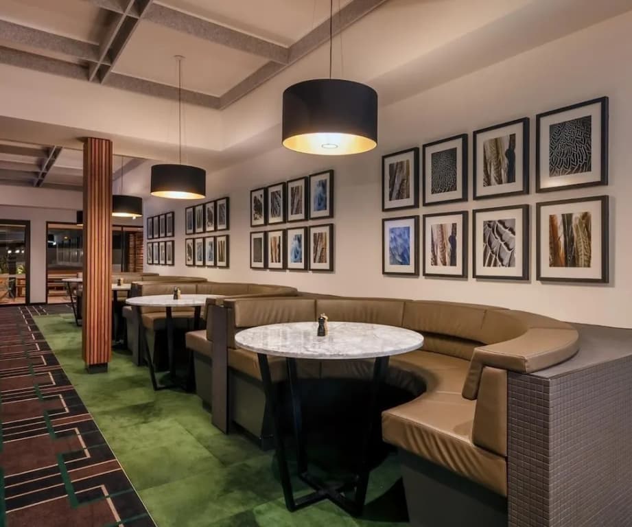 The Sportsman's Hotel - photo 15