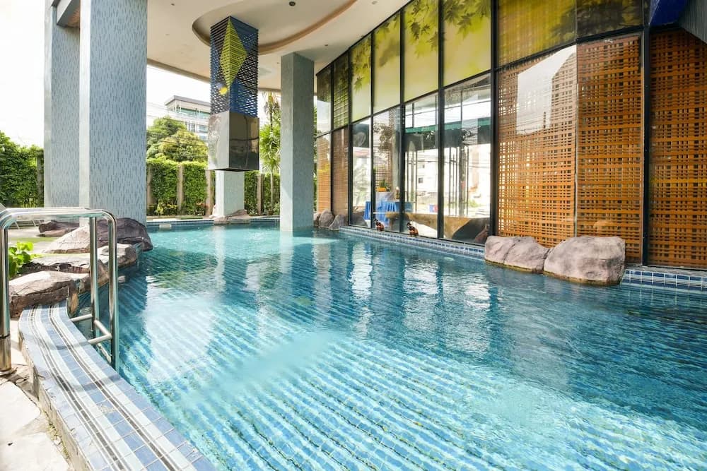OYO 143 Dday Resotel Pattaya Hotel - photo 16