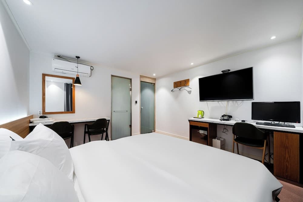shincheon noble stay hotel - photo 43
