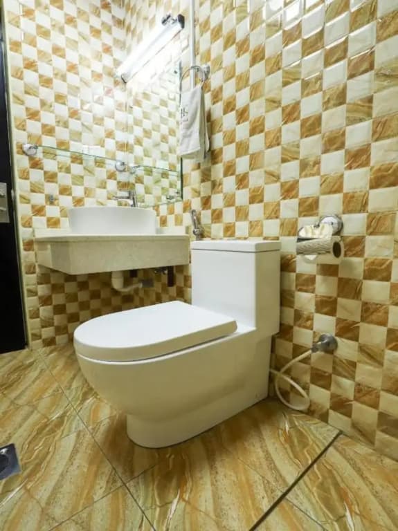 Sh Hotel - photo 8