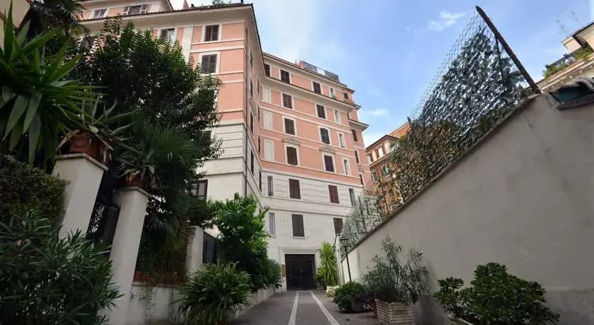 Fabulhouse - photo 1