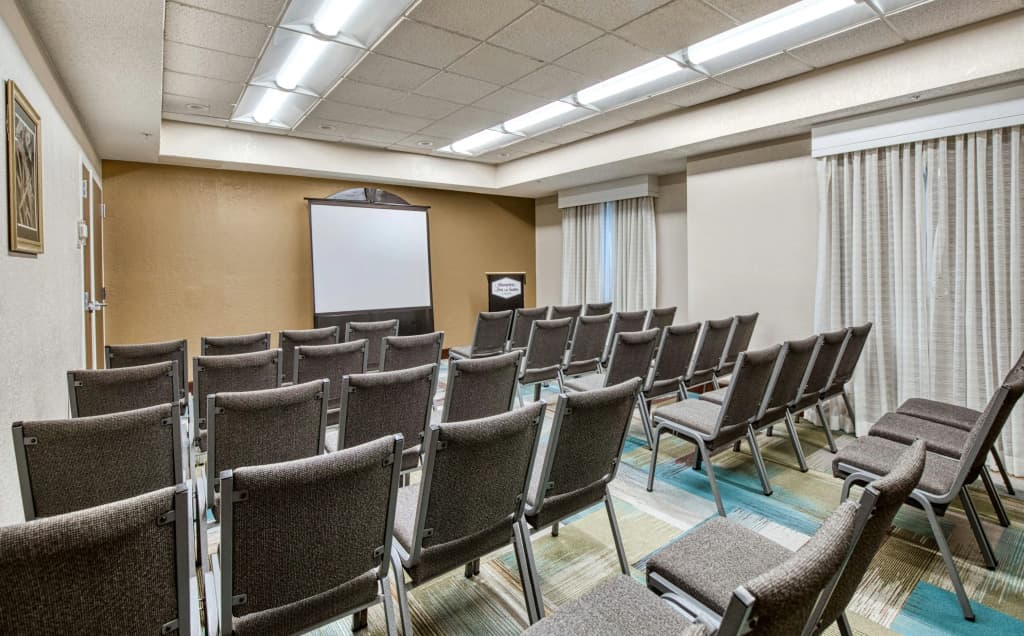 Hampton Inn & Suites Orlando/East UCF Area - photo 18
