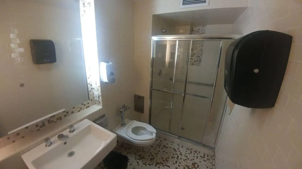 West Side YMCA Hostel - photo 8