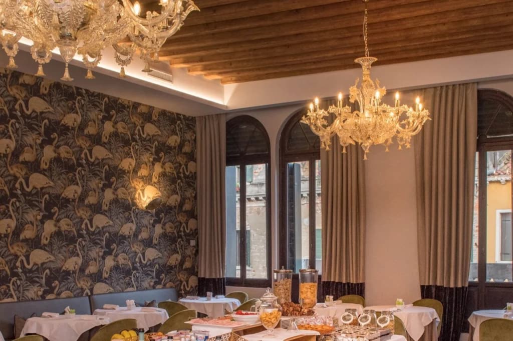 IH Hotels Venezia Salute Palace Hotel - photo 21