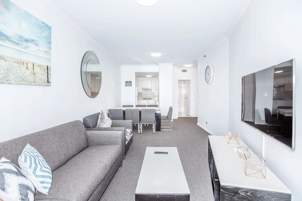DD Apartments on Kent - photo 12