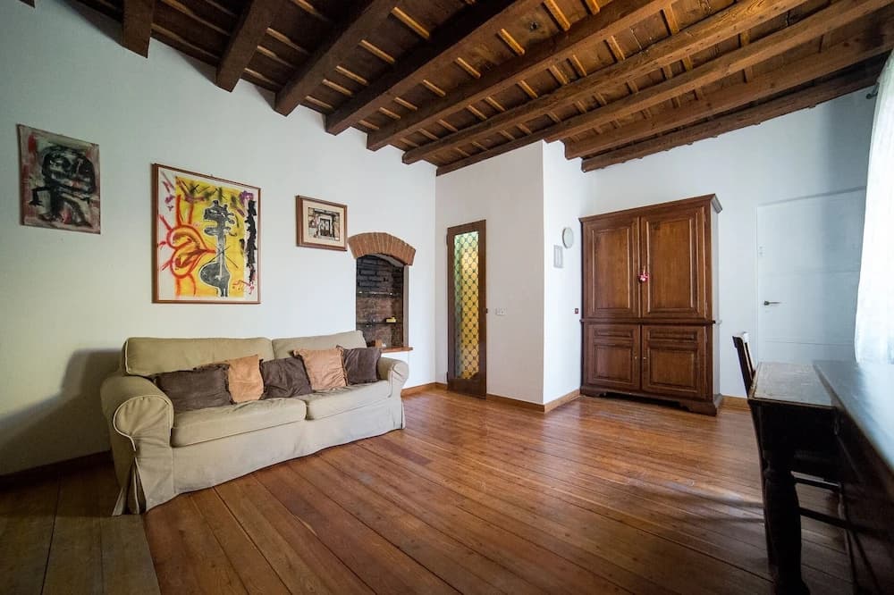 HbHall - Navigli 2 Apartment - photo 13