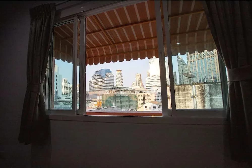 Ink 18/2 Hostel (Sukhumvit 22) - photo 7