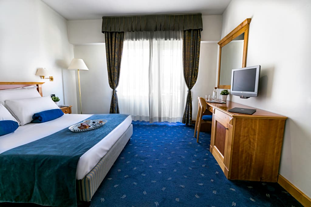 Hotel Diplomatic - photo 22