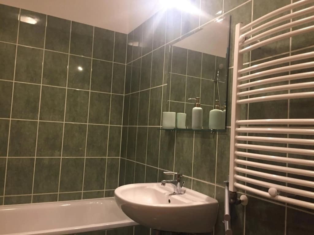 Aden Apartment - free parking, AC - photo 8