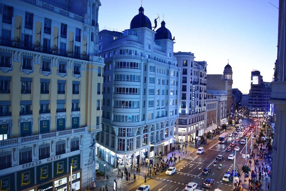 Madrid Suites Gran Via - photo 11